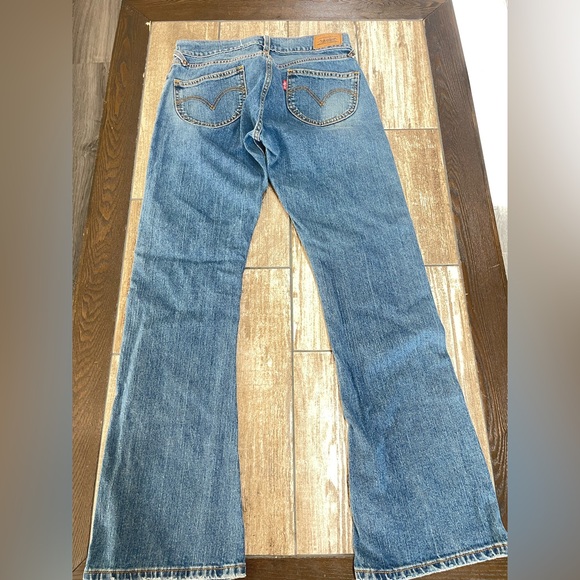 Levi's Retro Flare Too Super Low Rise Jeans Women's Size 9 Medium Wash - Picture 3 of 9